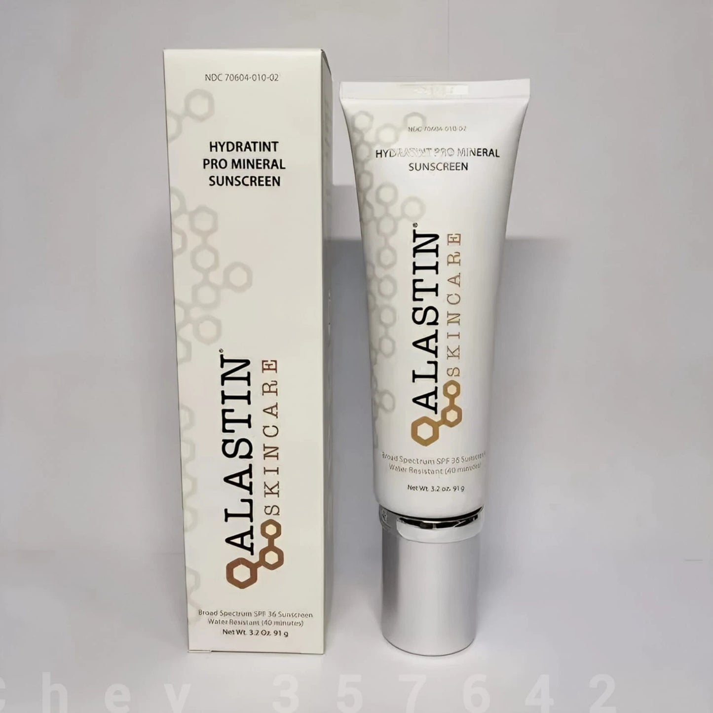 Alastin Hydratint Pro Mineral Broad Spectrum Sunscreen SPF 36 3.2 oz / 91g | Face & Neck Sunscreen